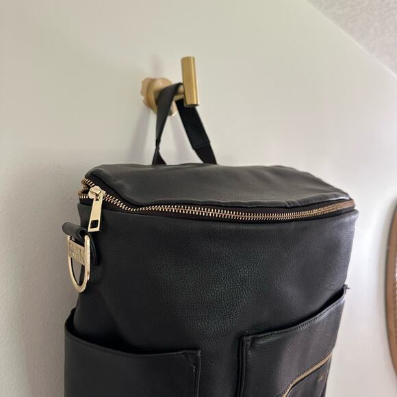 Fawn Design  Zip-Around Convertible Backpack Black - Picture 6 of 13